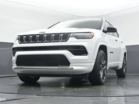 Used 2025 Jeep Compass Limited w/ High Altitude Package AWD/4WD image 49