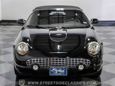 Used 2002 Ford Thunderbird image 36