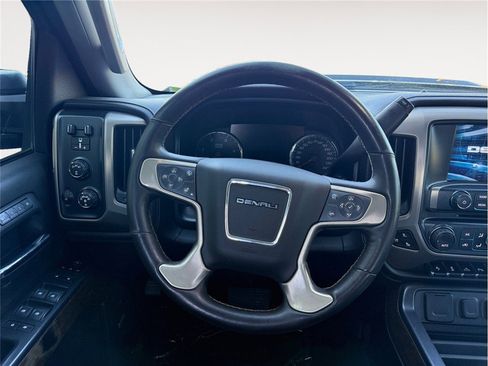Used 2018 GMC Sierra 2500 Denali w/ Duramax Plus Package AWD/4WD image 12