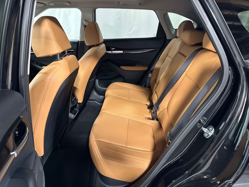 Certified 2024 Kia Seltos EX AWD/4WD image 5