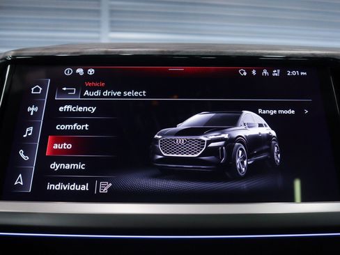 Certified 2024 Audi Q4 e-tron Premium Plus image 20