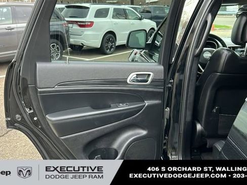 Used 2022 Jeep Grand Cherokee Limited w/ Tech Group image 22