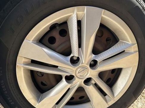 Used 2019 Nissan Kicks S w/ Exterior Electronics Package image 24