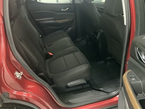 Used 2019 GMC Acadia SLE w/ LPO, Floor Liner Package AWD/4WD image 17