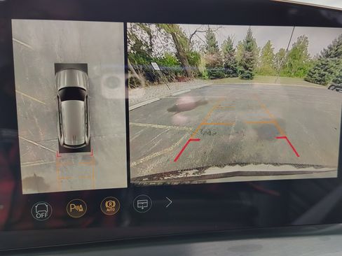 New 2026 Cadillac Vistiq Platinum w/ LPO, Floor Liner Package image 20