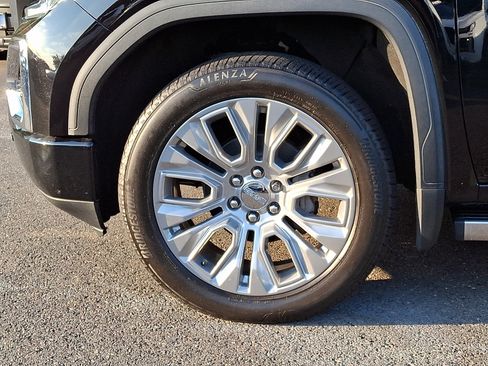 Certified 2021 GMC Sierra 1500 Denali w/ Denali Ultimate Package AWD/4WD image 8