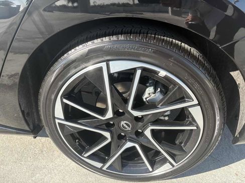 Used 2025 Nissan Sentra SR image 10