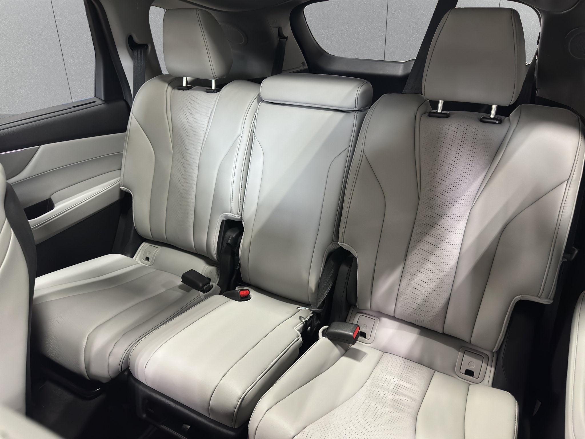 New 2026 Acura MDX w/ Technology Package AWD/4WD image 17