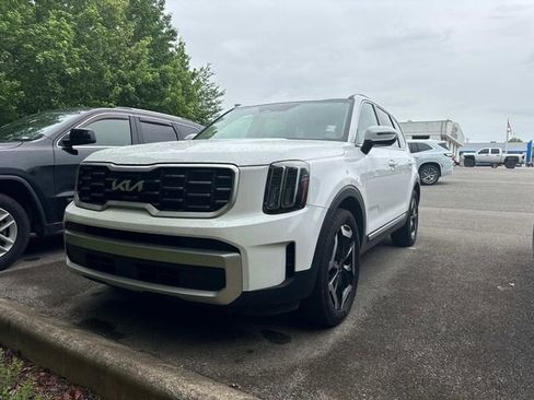 Used 2024 Kia Telluride S w/ S Sunroof Package FWD image 7