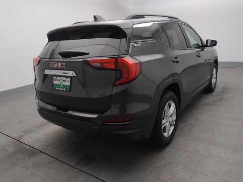 Used 2021 GMC Terrain SLE w/ Driver Convenience Package image 9