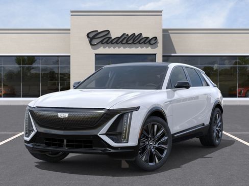 New 2027 Cadillac Lyriq Signature Sport w/ Nappa Leather Package AWD/4WD image 6