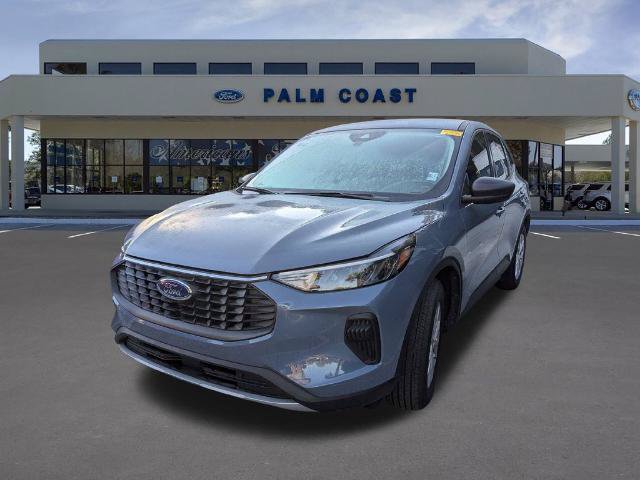 Certified 2025 Ford Escape Active w/ Active Premium Tech Pack FWD image 2