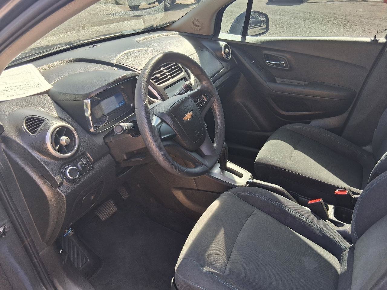 Used 2016 Chevrolet Trax LS FWD image 9