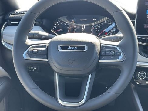 Used 2024 Jeep Compass Limited image 24