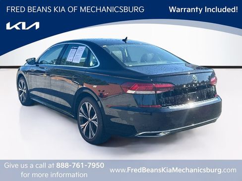 Used 2022 Volkswagen Passat 2.0T SE FWD image 5