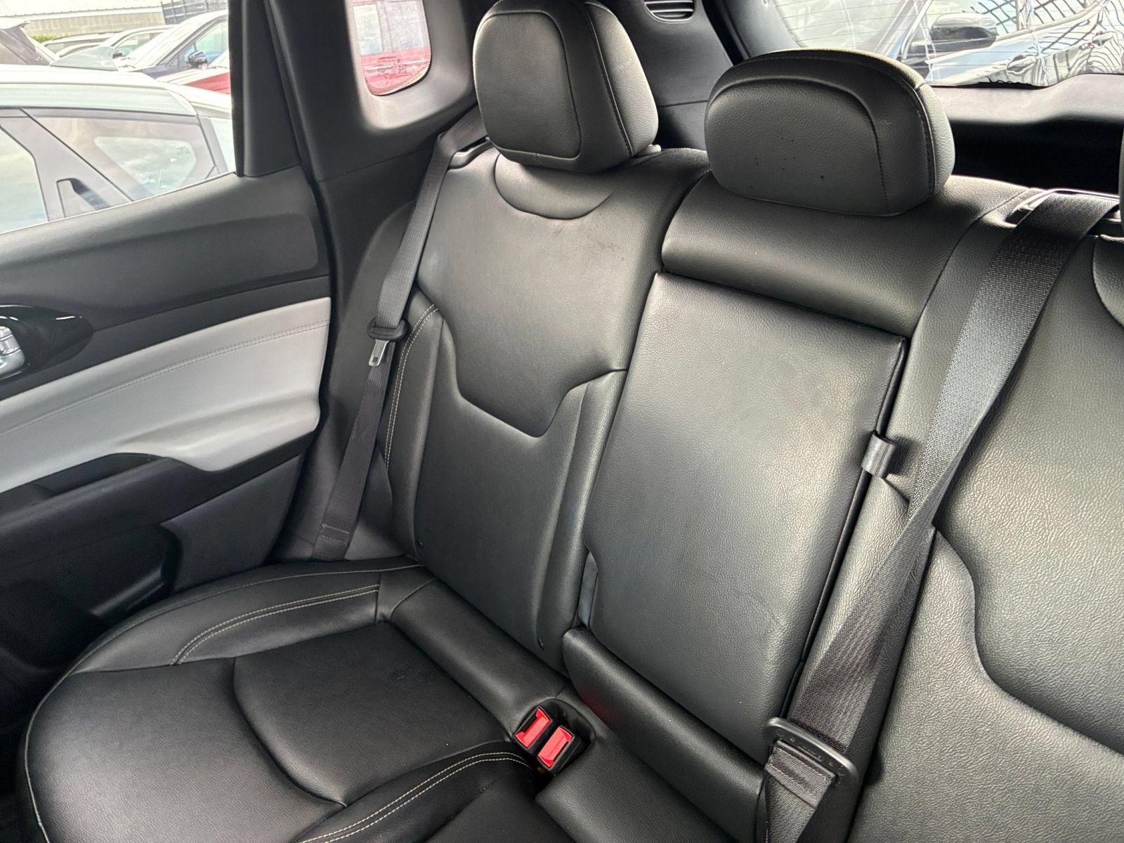 Used 2025 Jeep Compass Limited AWD/4WD image 37