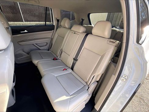 Certified 2023 Volkswagen Atlas SE image 25