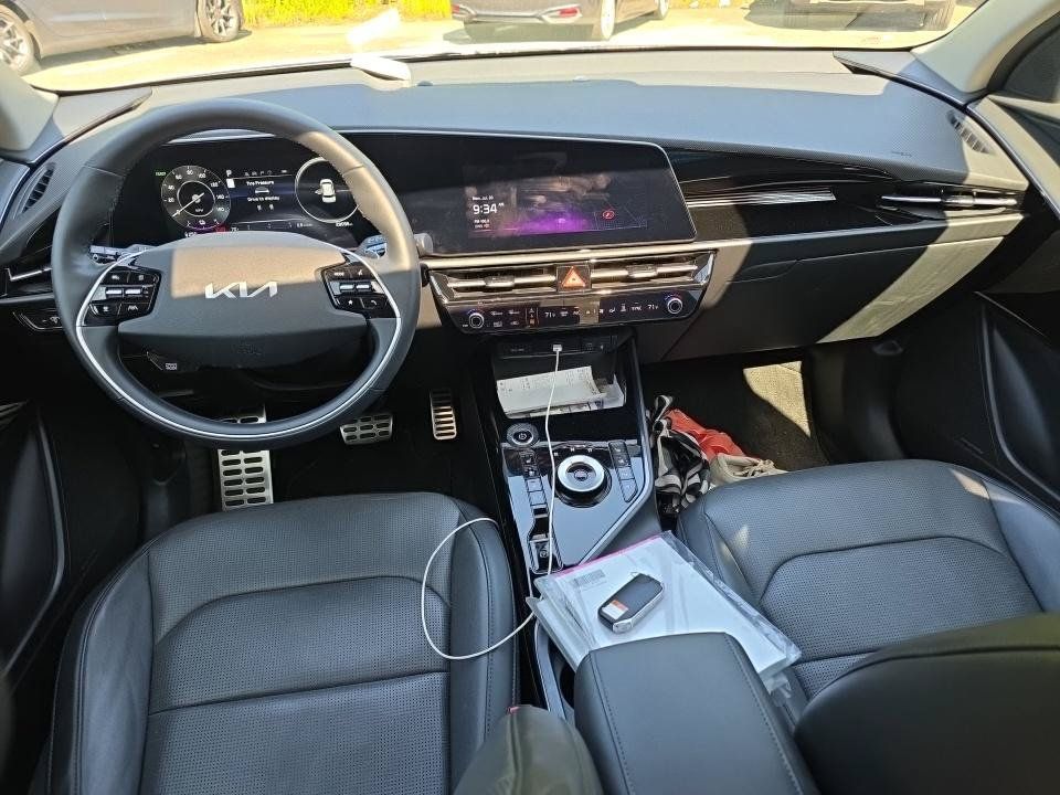 Certified 2023 Kia Niro Wave FWD image 11