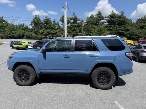Used 2018 Toyota 4Runner TRD Pro AWD/4WD image 9