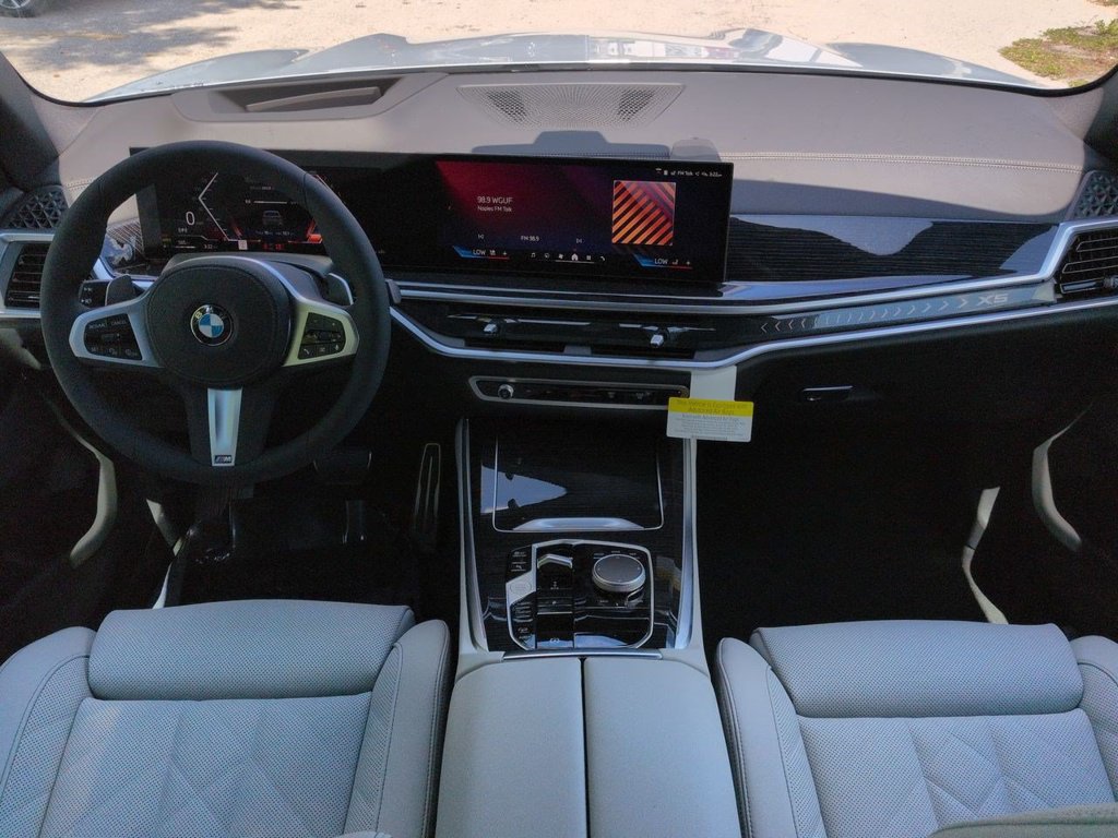 New 2026 BMW X5 xDrive40i w/ M Sport Package AWD/4WD image 15