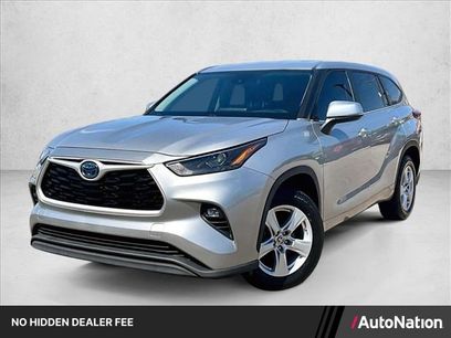 Used 2023 Toyota Highlander LE