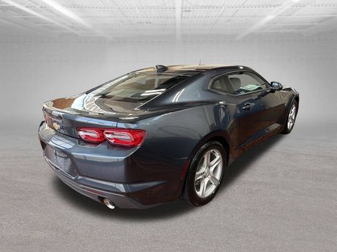 Used 2021 Chevrolet Camaro LT RWD image 9