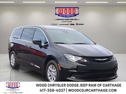 New 2026 Chrysler Voyager LX FWD image 9