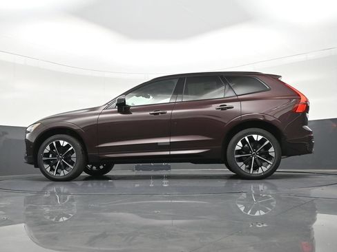 Used 2026 Volvo XC60 B5 Plus AWD/4WD image 23