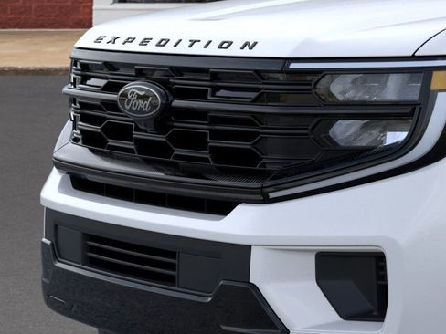 New 2026 Ford Expedition Max Platinum image 17
