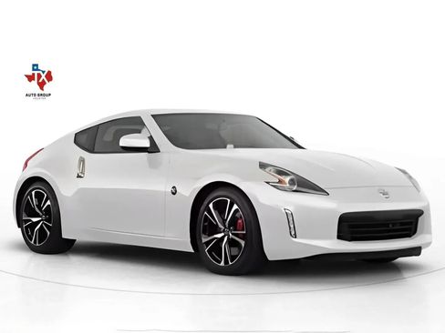 Used 2020 Nissan 370Z Touring Sport image 1