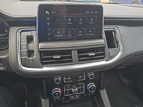 Used 2024 GMC Yukon XL AT4 w/ AT4 Premium Plus Package AWD/4WD image 30