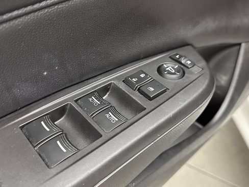 Used 2018 Acura ILX image 12