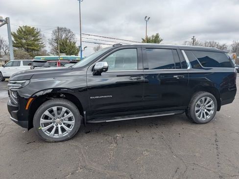 New 2026 Chevrolet Suburban Premier image 4