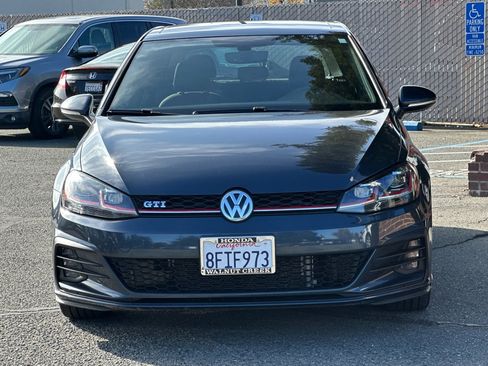 Used 2018 Volkswagen GTI SE image 6