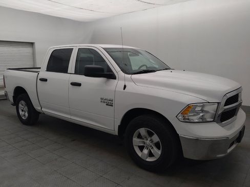 Used 2022 RAM 1500 Classic SLT RWD image 10