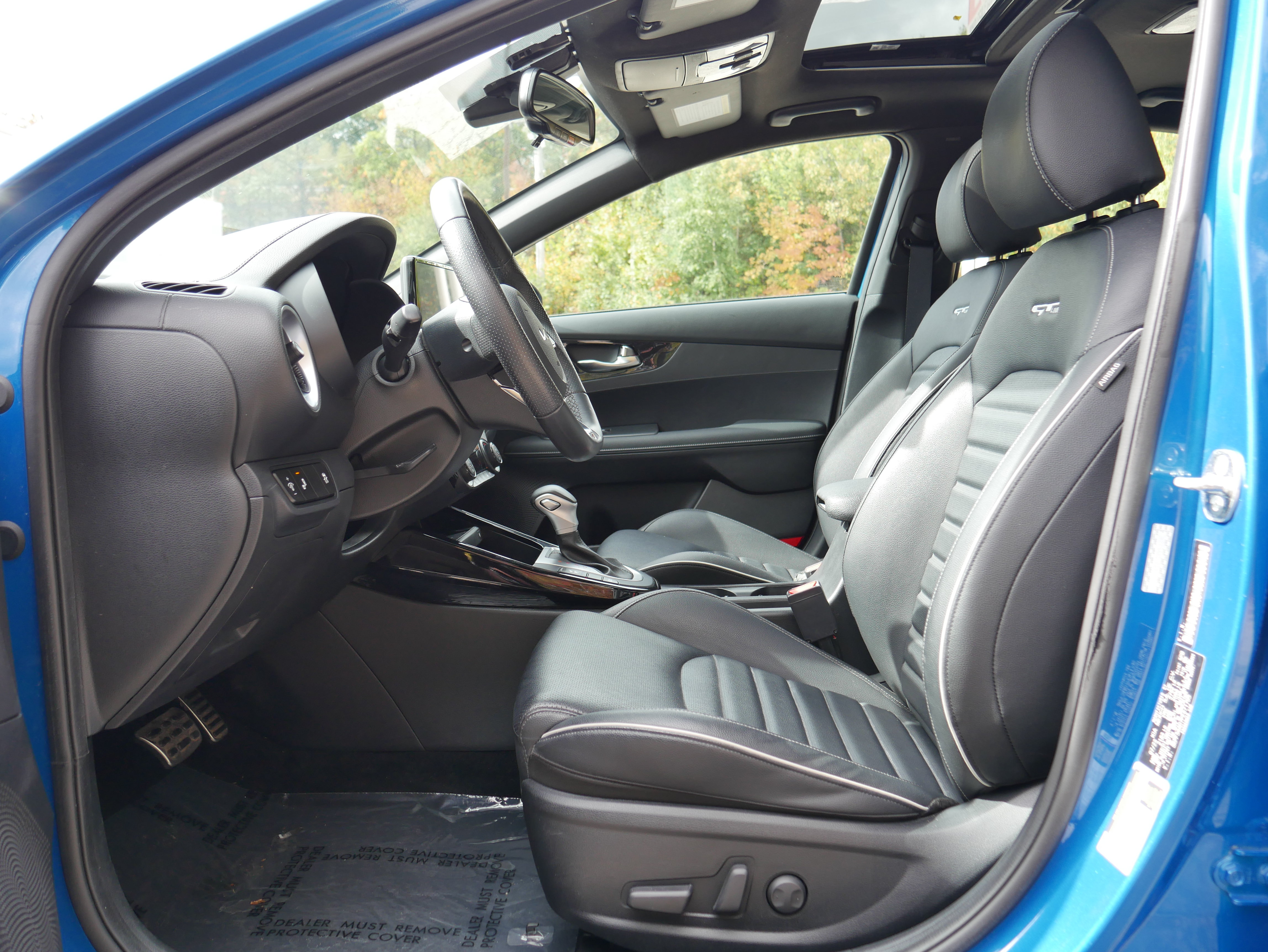 Used 2023 Kia Forte GT-Line w/ GT-Line Premium Package FWD image 12