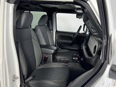 Certified 2024 Jeep Gladiator Sport image 31