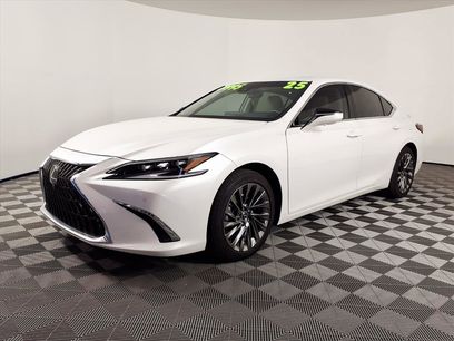 Used 2025 Lexus ES 300h w/ Luxury Package