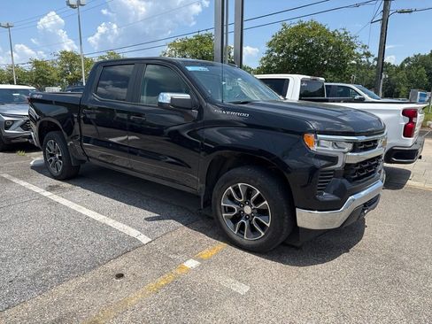 Used 2023 Chevrolet Silverado 1500 LT AWD/4WD image 5