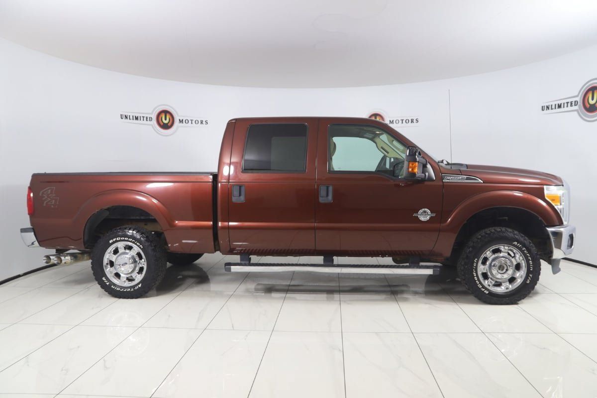 Used 2015 Ford F250 XLT w/ XLT Premium Package AWD/4WD image 2