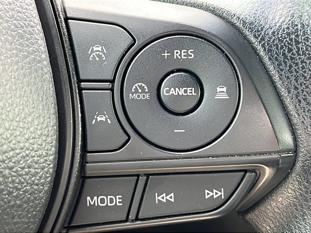 Used 2024 Toyota Corolla Cross AWD Hybrid image 20
