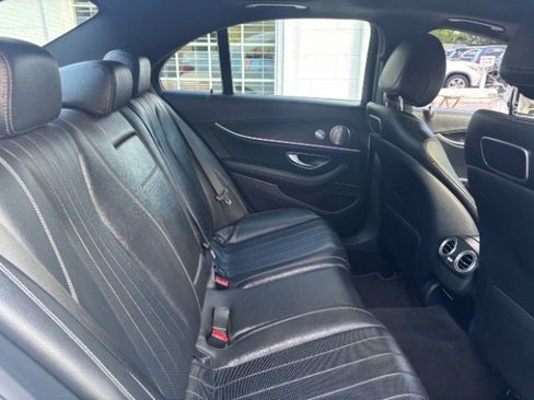 Used 2018 Mercedes-Benz E 300 E300 Luxury 4MATIC Sedan image 47