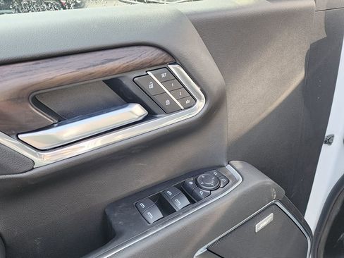 New 2026 GMC Sierra 1500 SLT w/ SLT Premium Plus Package image 15