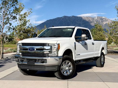 Used 2017 Ford F250 XLT AWD/4WD image 1