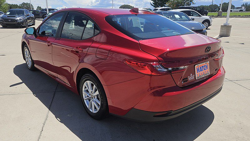 Used 2025 Toyota Camry LE AWD/4WD image 23