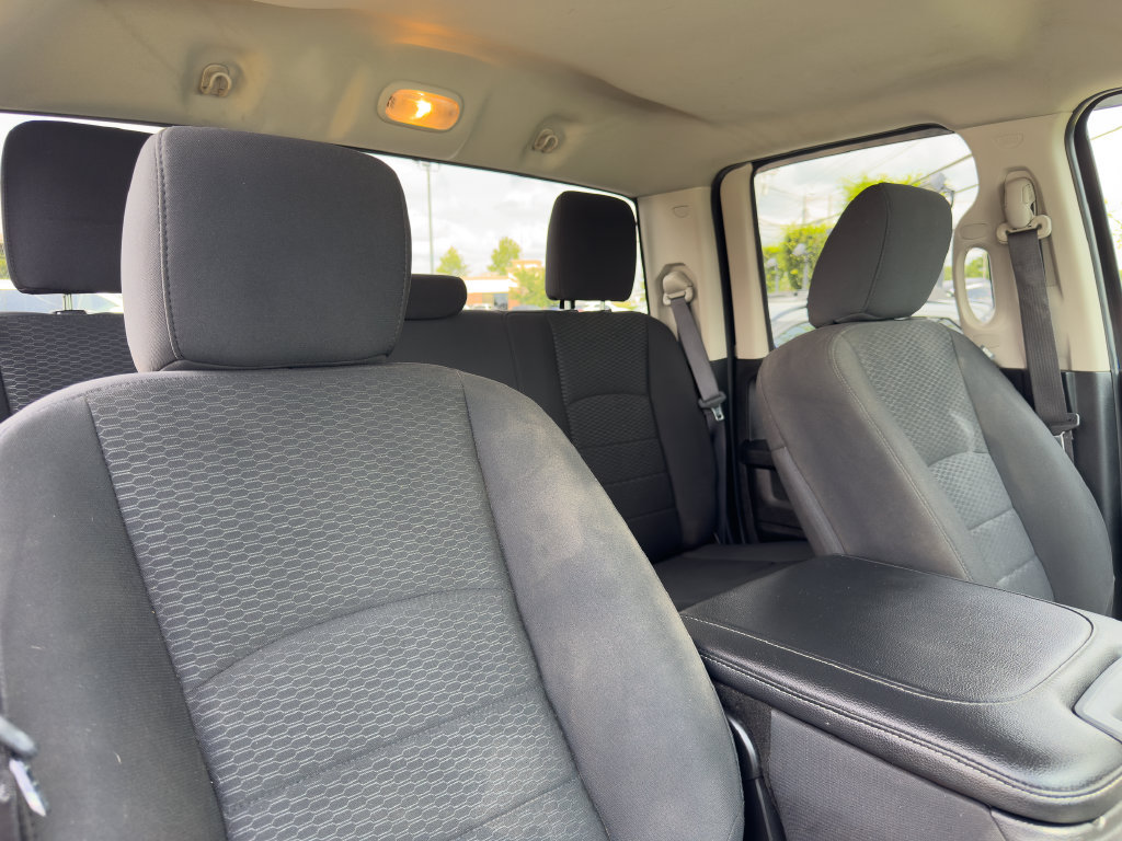Used 2019 RAM 1500 Express w/ Express Value Package AWD/4WD image 14