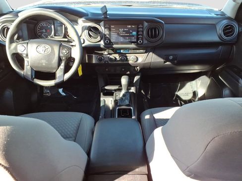 Used 2022 Toyota Tacoma SR image 14