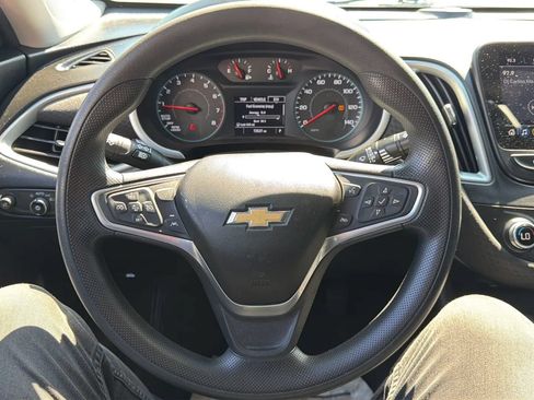 Used 2023 Chevrolet Malibu LT w/ Driver Confidence Package FWD image 10