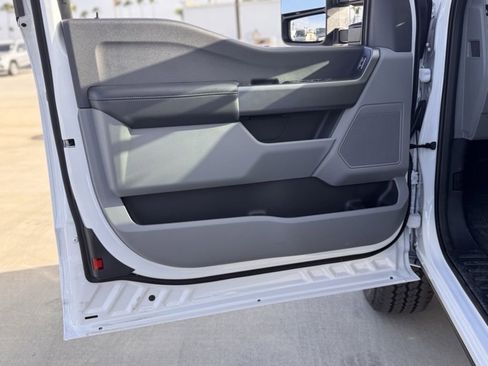 New 2025 Ford F350 XLT w/ FX4 Off-Road Package AWD/4WD image 14