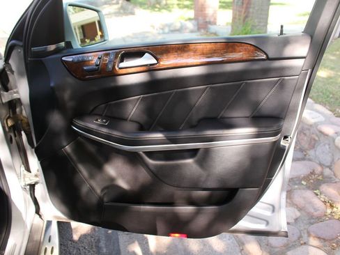Used 2013 Mercedes-Benz GL 450 4MATIC image 23